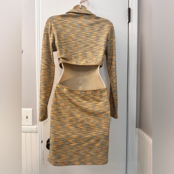 Mable KEIRA SIDE CUT OUT DRESS Size L - Picture 4 of 13